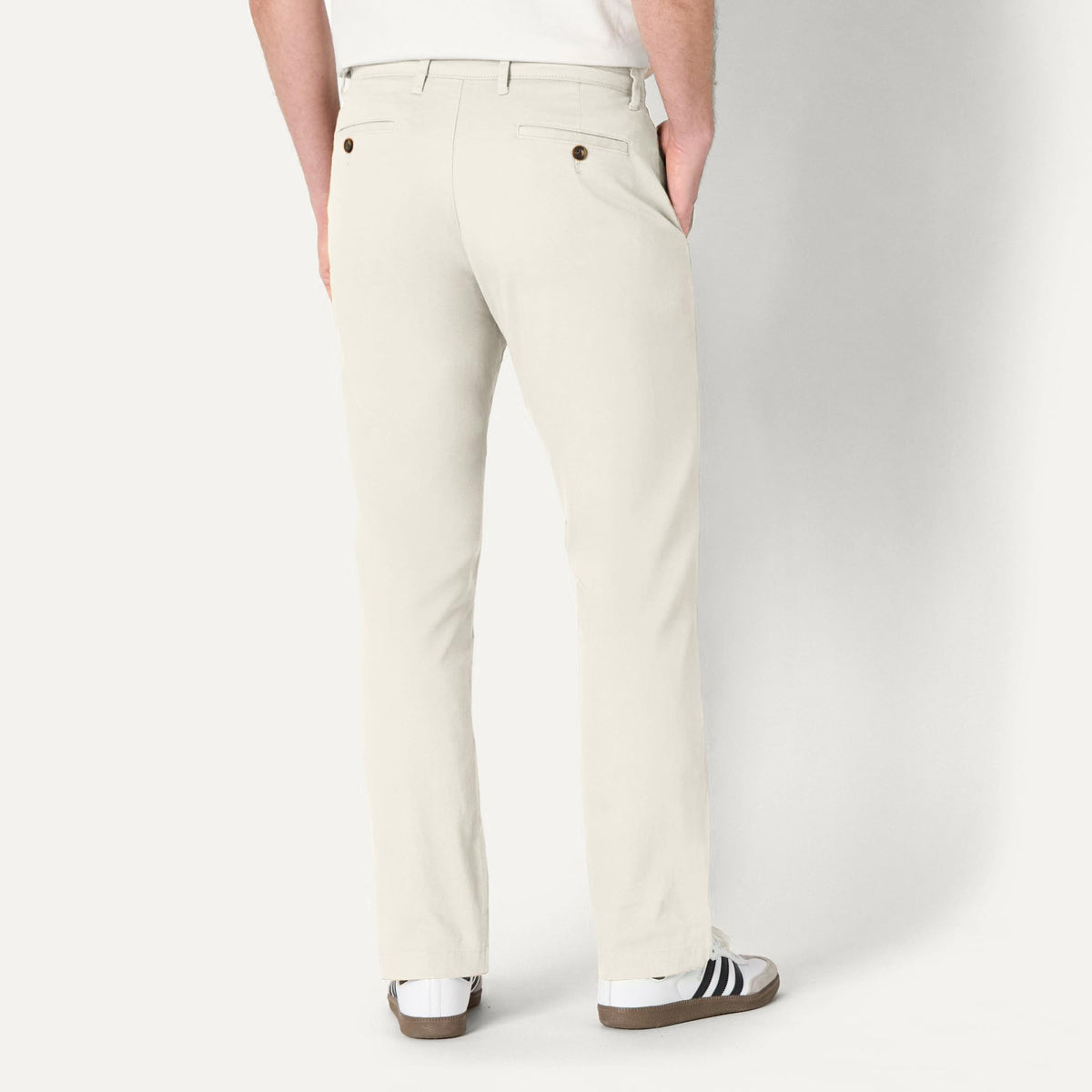 Amazon Essentials Men's Athletic-Fit Stretch Chino Pants, Casual Business Wear