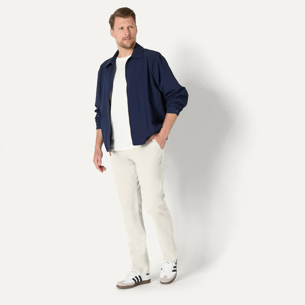 Amazon Essentials Men's Athletic-Fit Stretch Chino Pants, Casual Business Wear