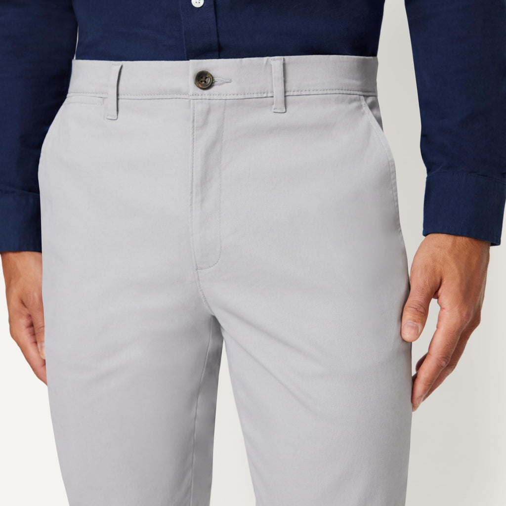 Amazon Essentials Men's Athletic-Fit Stretch Chino Pants, Casual Business Wear