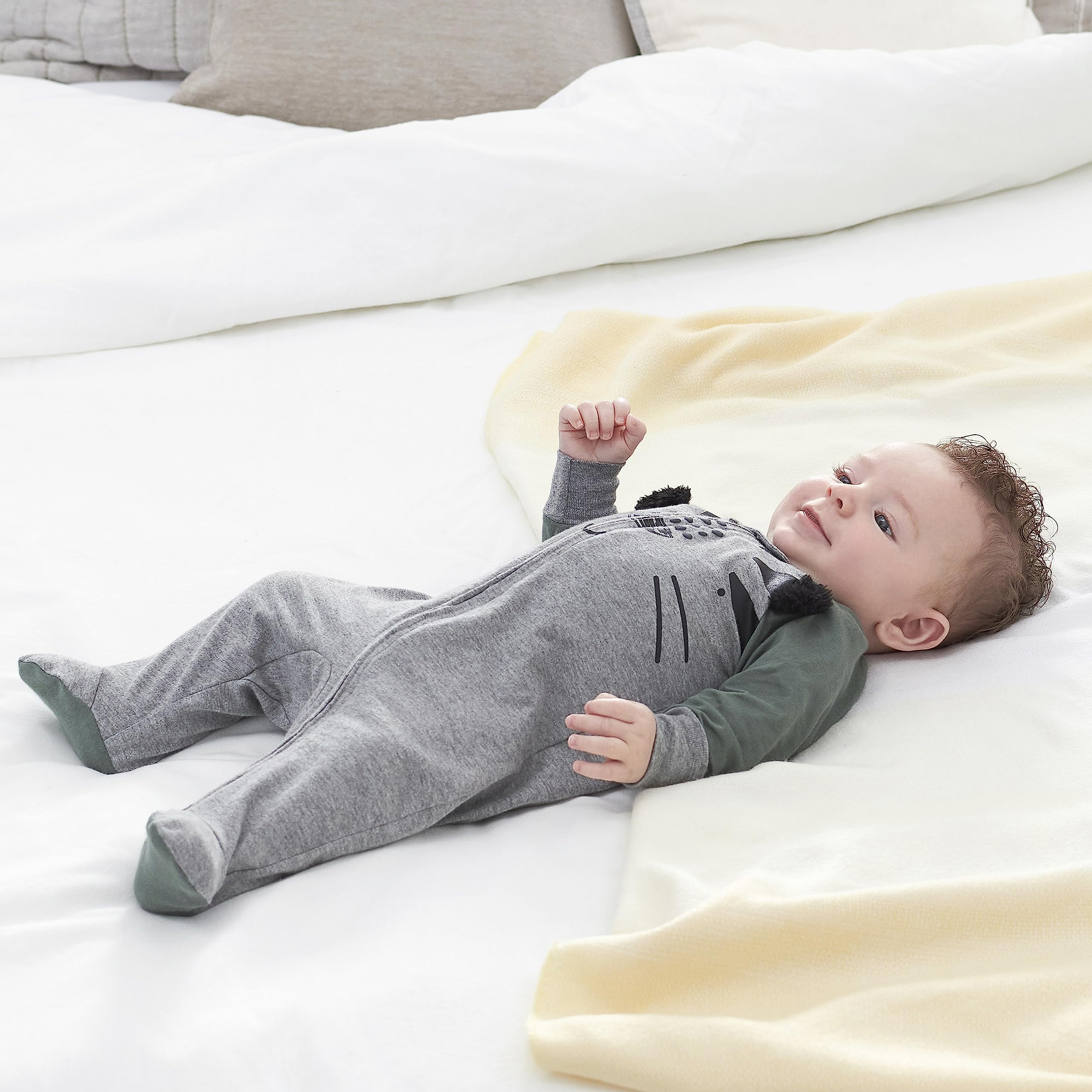 Gerber Baby Boys' 4 Pack Sleep 'N Play Footie