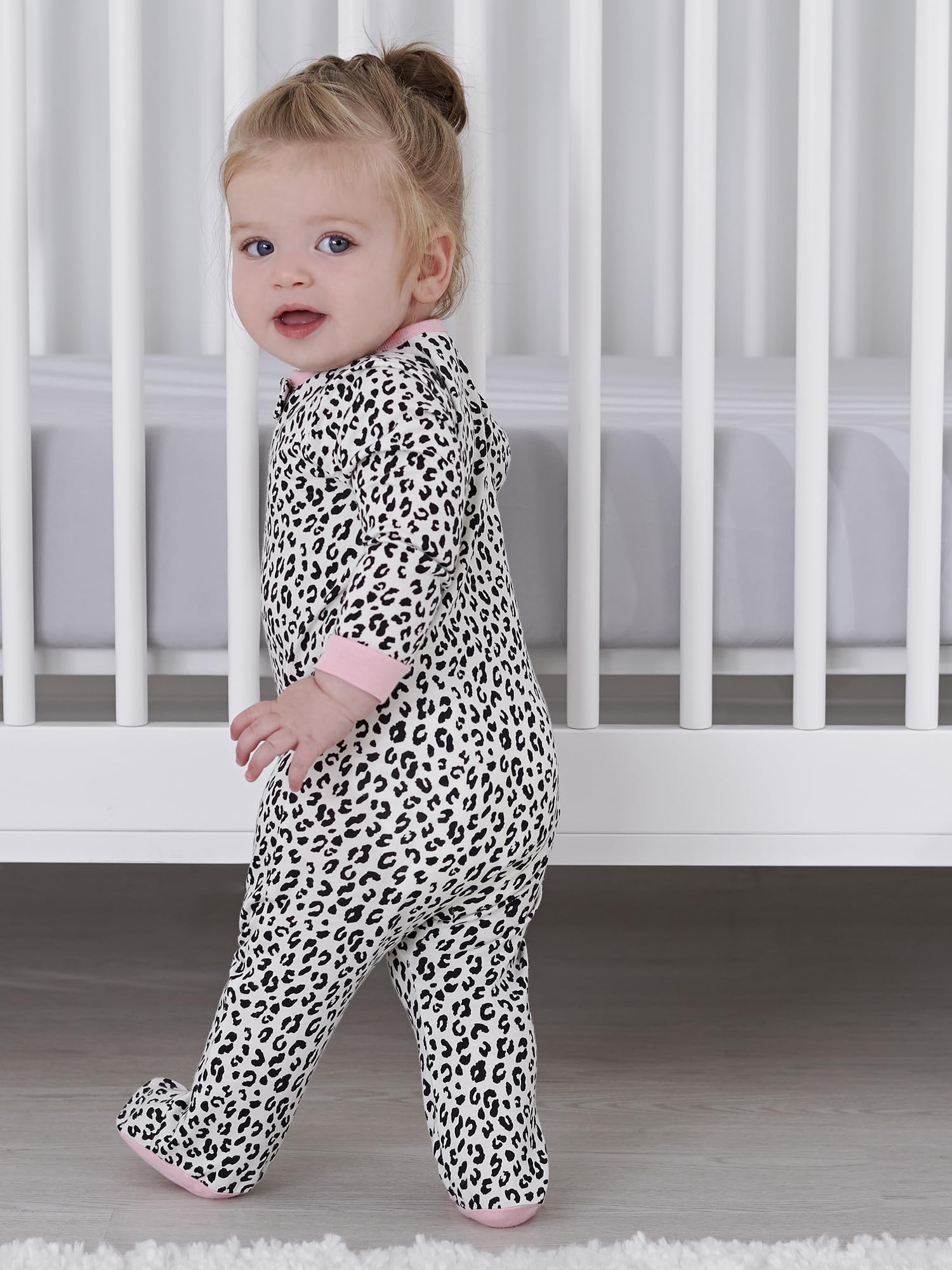Gerber Baby Girls 4-Pack Sleep 'N Play Footie