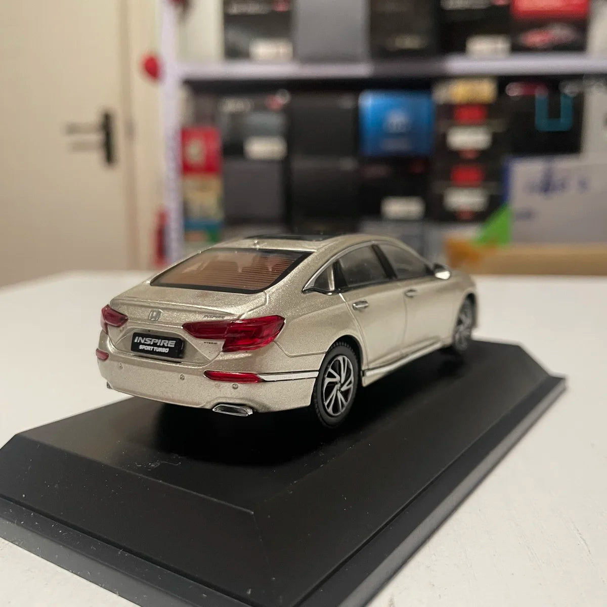 Diecast 1:43 Scale Dongfeng Honda Inspire 2019 Alloy Car Model Collectible Toy Gift Souvenir Display Ornaments