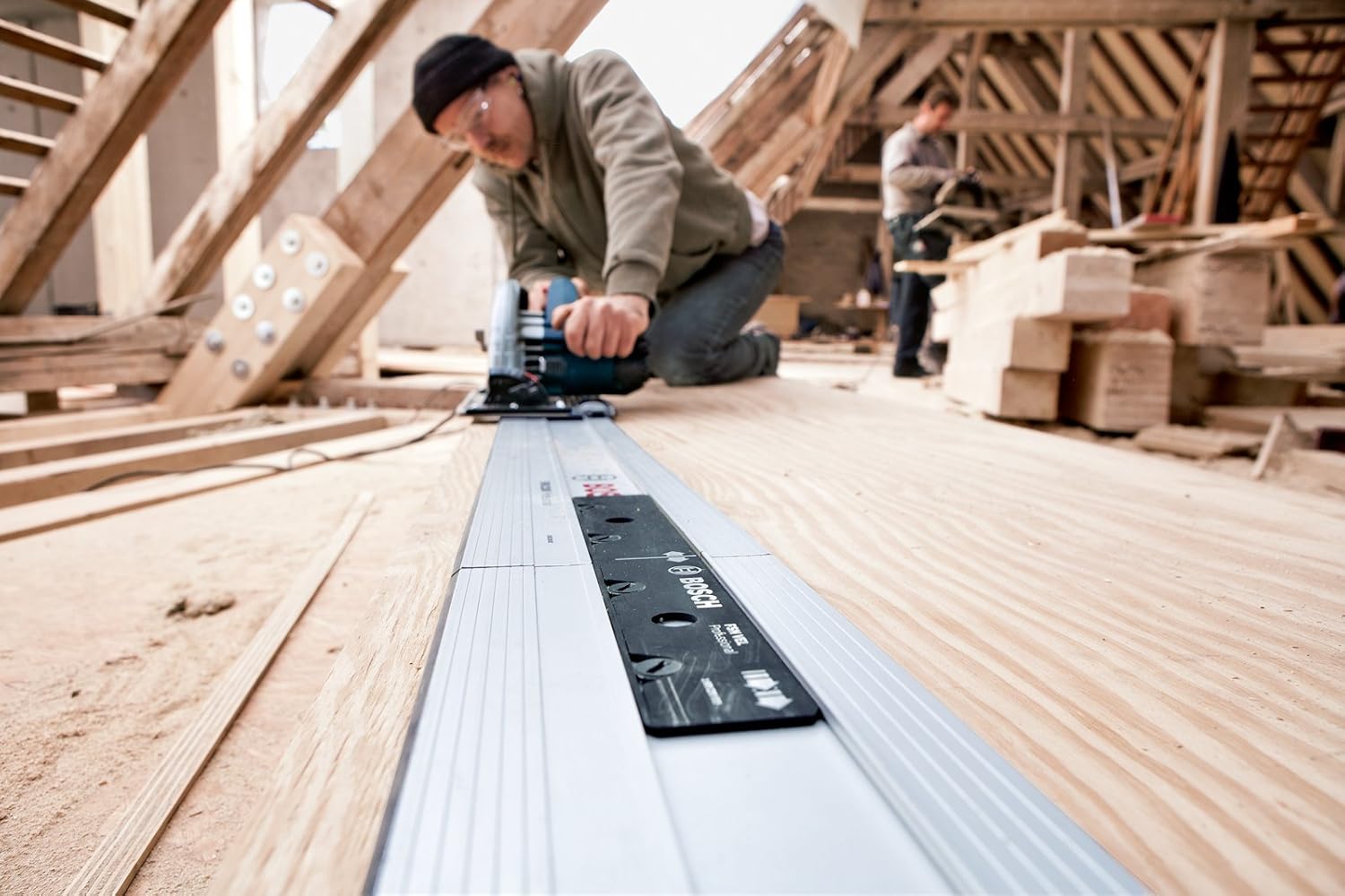 Bosch Professional GKS 190 Daire Testere (1.400 W, Testere çapı: 190 mm, Göbek çapı: 30 mm, Ahşapta kesme kapasitesi: 70 mm)