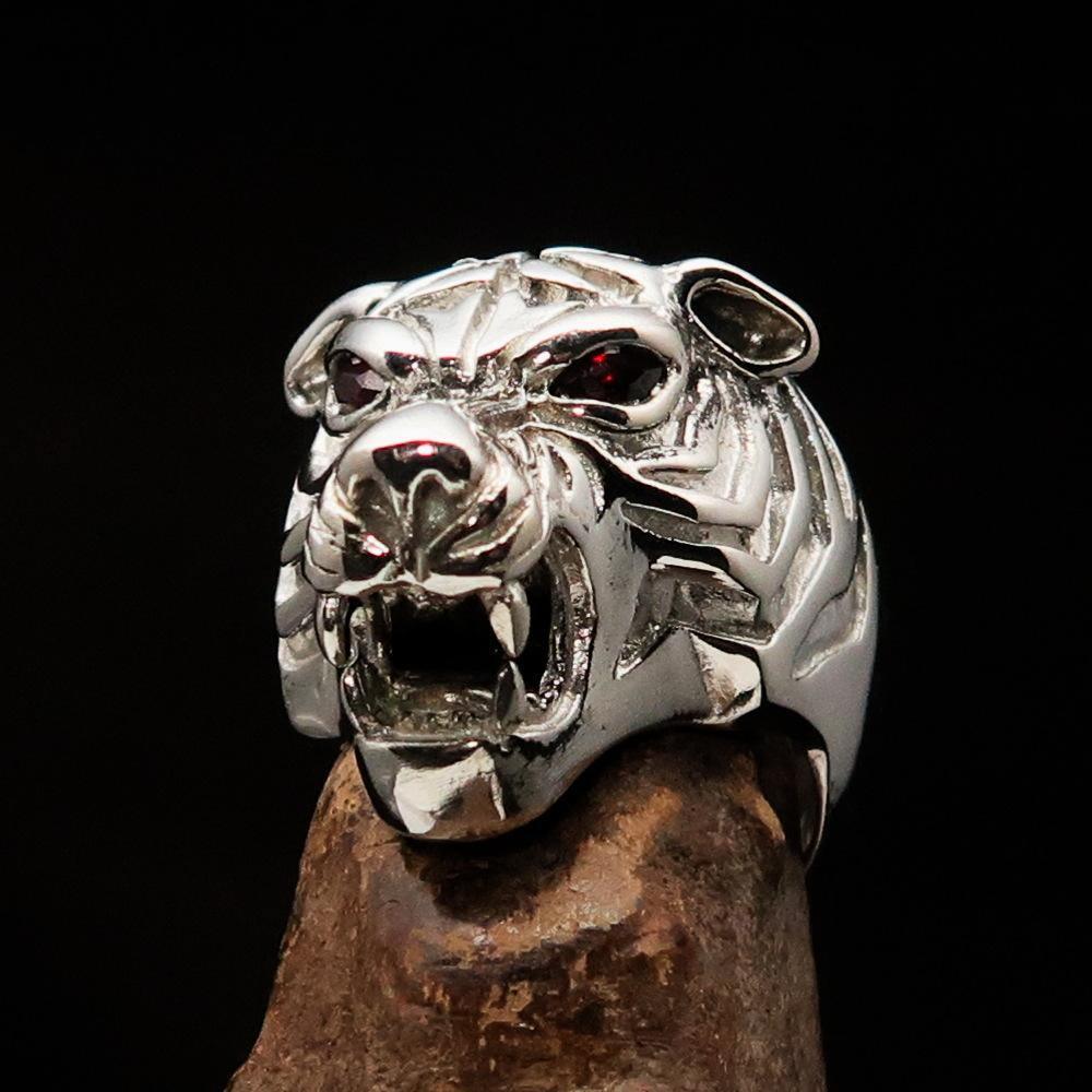 Excellent crafted Men's Predator Ring Tiger red CZ Eyes Sterling Silver 925