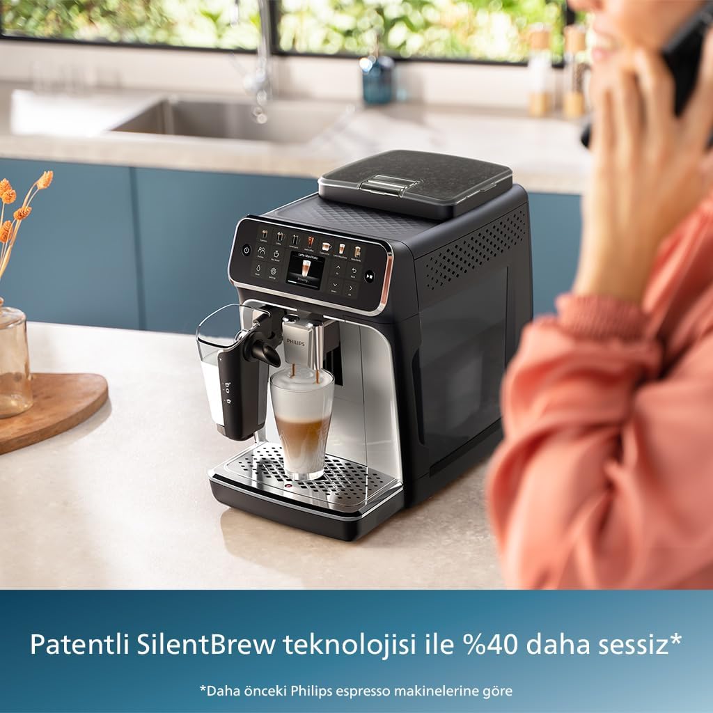 Philips 5500 Serisi LatteGo Tam Otomatik Espresso Makinesi, 20 Sıcak ve Soğuk İçecek, Renkli Dokunmatik Ekran, SilentBrew Teknolojisi (EP5543/90)