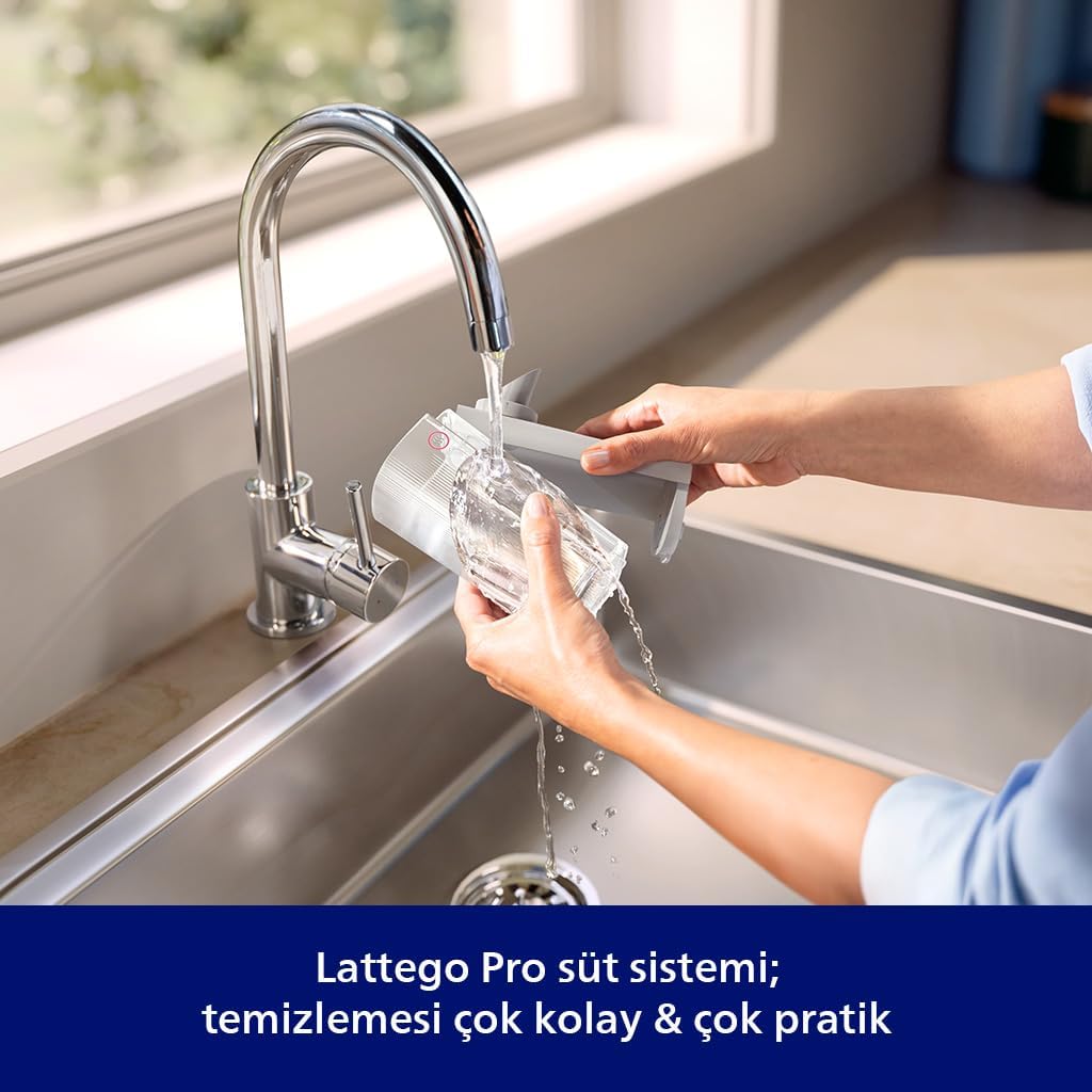 Philips 5500 Serisi LatteGo Tam Otomatik Espresso Makinesi, 20 Sıcak ve Soğuk İçecek, Renkli Dokunmatik Ekran, SilentBrew Teknolojisi (EP5543/90)
